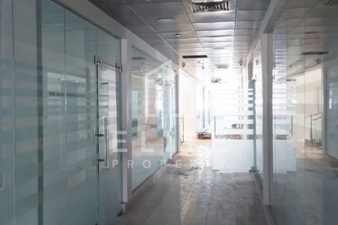 Warehouse in Dubai Investment Park, Dubai 8262 sq.m. № 38911 - photo 5