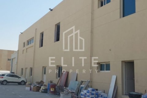 Warehouse in Dubai Investment Park, Dubai 8262 sq.m. № 38911 - photo 10
