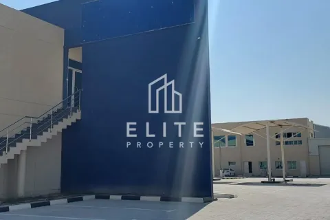 Warehouse in Dubai Investment Park, Dubai 8262 sq.m. № 38911 - photo 6