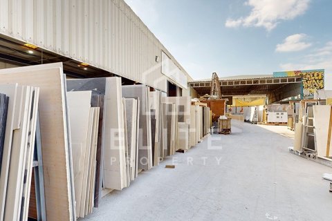 Factory in Al Quoz, Dubai 2323 sq.m. № 38912 - photo 2