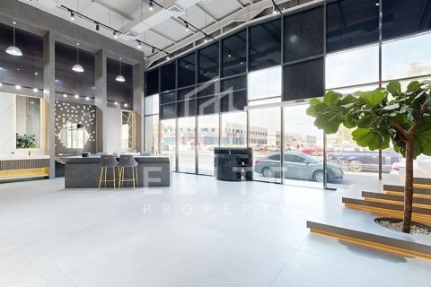 Factory in Al Quoz, Dubai 2323 sq.m. № 38912 - photo 1