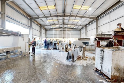Factory in Al Quoz, Dubai 2323 sq.m. № 38912 - photo 27