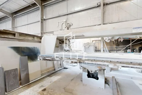 Usine à Al Quoz, Dubai, 2323 m², № 38912 - photo 19