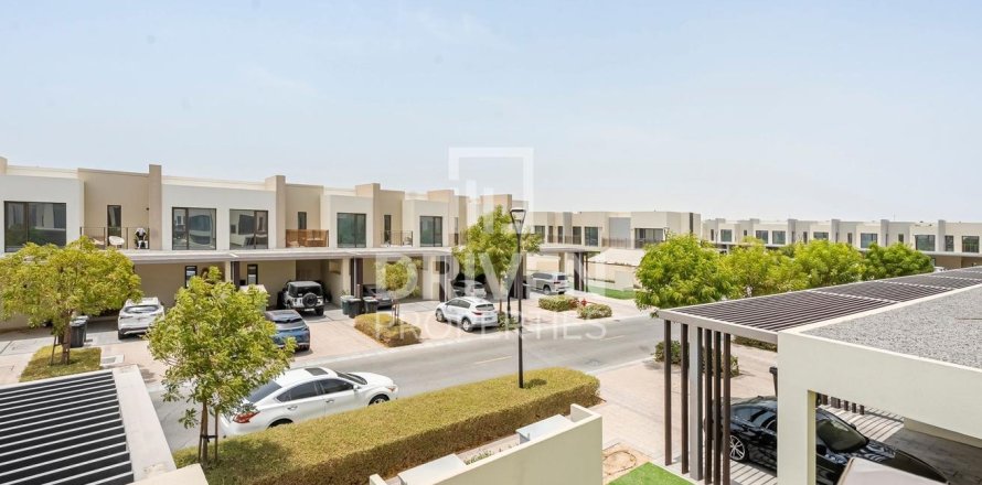 Villa in EMAAR South, Dubai South (Dubai World Central), Dubai 4 bedrooms, 279.27 sq.m. № 140216