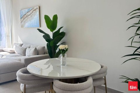 Снять в аренду квартиру в Дубае: 2 спальни, 103м², № 97599 - фото 3