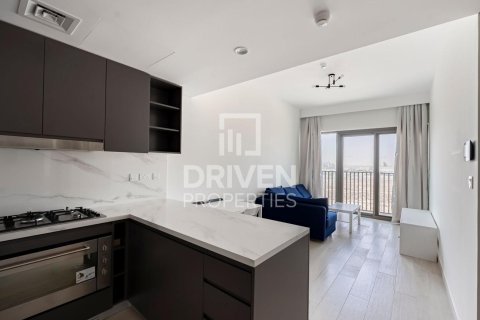 Apartment in Al Furjan, Dubai 3 bedrooms, 98.76 sq.m. № 142762 - photo 2