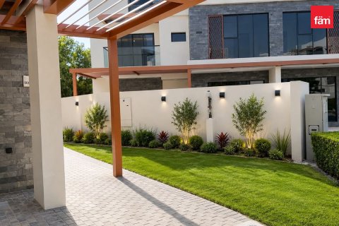 Villa in Dubai 6 bedrooms, 292.7 sq.m. № 133041 - photo 2