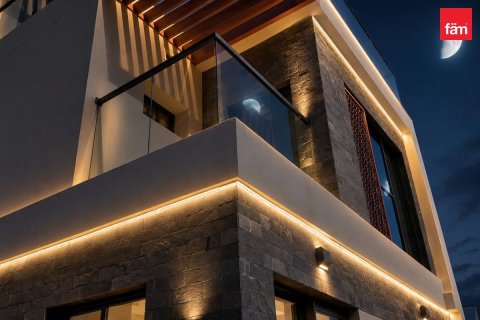 Villa in Dubai 6 bedrooms, 292.7 sq.m. № 133041
