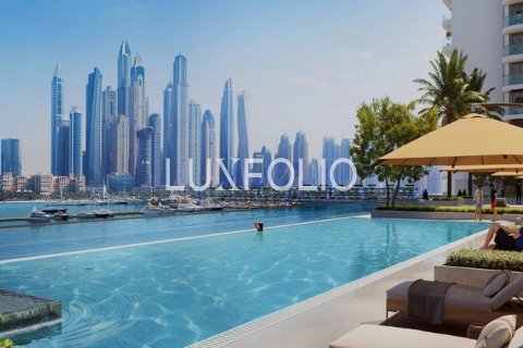 Apartment in EMAAR Beachfront, Dubai Harbour, Dubai 4 bedrooms, 242 sq.m. № 45399 - photo 1
