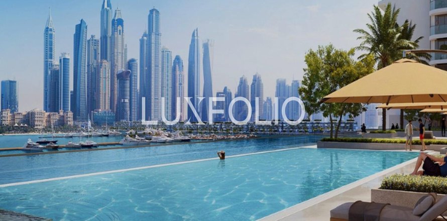 Apartment in EMAAR Beachfront, Dubai Harbour, Dubai 4 bedrooms, 242 sq.m. № 45399