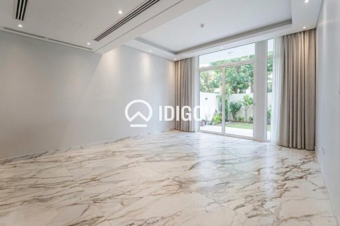 Townhouse in Arabella Townhouses, Mudon, Dubai 3 bedrooms, 264.03 sq.m. № 142473 - photo 1