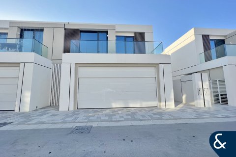 Villa in District One, Mohammed Bin Rashid City, Dubai 4 bedrooms, 364 sq.m. № 75296 - photo 8