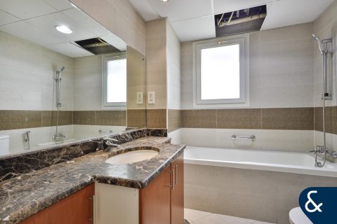 Купить виллу в Springs 4, The Springs, Дубай: 3 спальни, 210м², № 75298 - фото 18