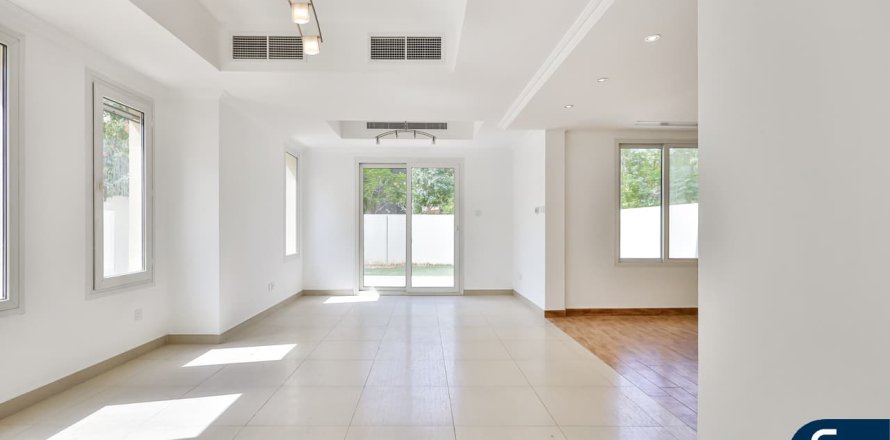 Вилла в Springs 4, The Springs, Дубай, 3 спальни, 210м², № 75298
