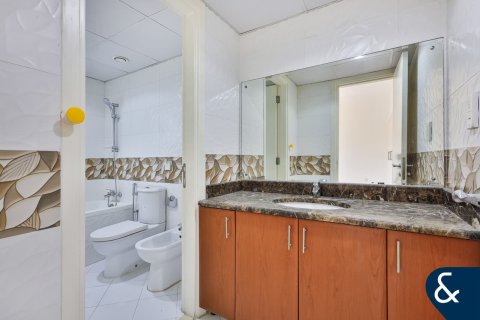 Купить виллу в Springs 4, The Springs, Дубай: 3 спальни, 210м², № 75298 - фото 15