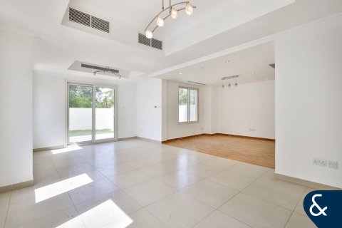 Купить виллу в Springs 4, The Springs, Дубай: 3 спальни, 210м², № 75298 - фото 2