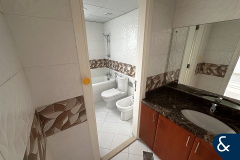 Купить виллу в Springs 4, The Springs, Дубай: 3 спальни, 210м², № 75298 - фото 30