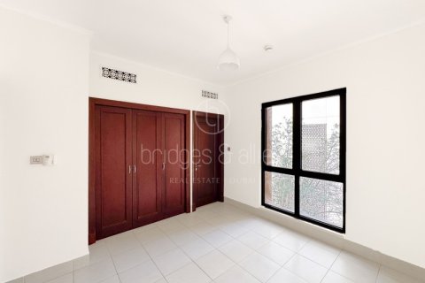 Appartement à Old Town, Dubai, 2 chambres, 112.4 m², № 13732 - photo 16