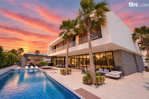 Villa à Dubai Hills Estate, Dubai, 5 chambres, 1210.8 m², № 141498