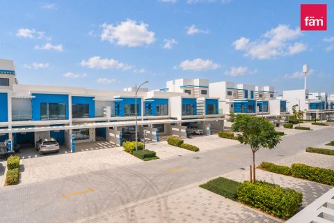 Adosado en Dubai, 3 dormitorios, 144 m², № 141502 - foto 3