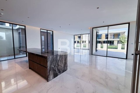 Villa en Tilal Al Ghaf, Dubai, 5 dormitorios, 580 m², № 24294 - foto 1