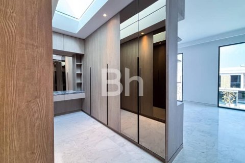 Villa en Tilal Al Ghaf, Dubai, 5 dormitorios, 580 m², № 24294 - foto 9