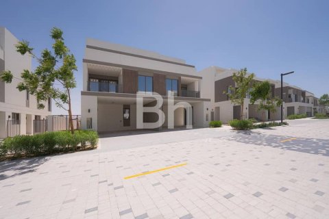 Villa à Tilal Al Ghaf, Dubai, 5 chambres, 317 m², № 24293 - photo 1