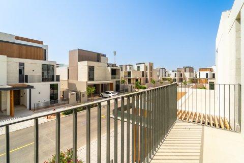 Villa à Dubai, 4 chambres, 436 m², № 105724 - photo 6