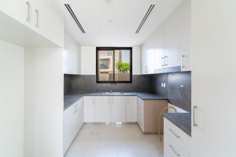 Villa à Dubai, 4 chambres, 436 m², № 105724 - photo 13