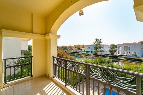 Villa à Jumeirah Islands, Dubai, 4 chambres, 497 m², № 105722 - photo 10