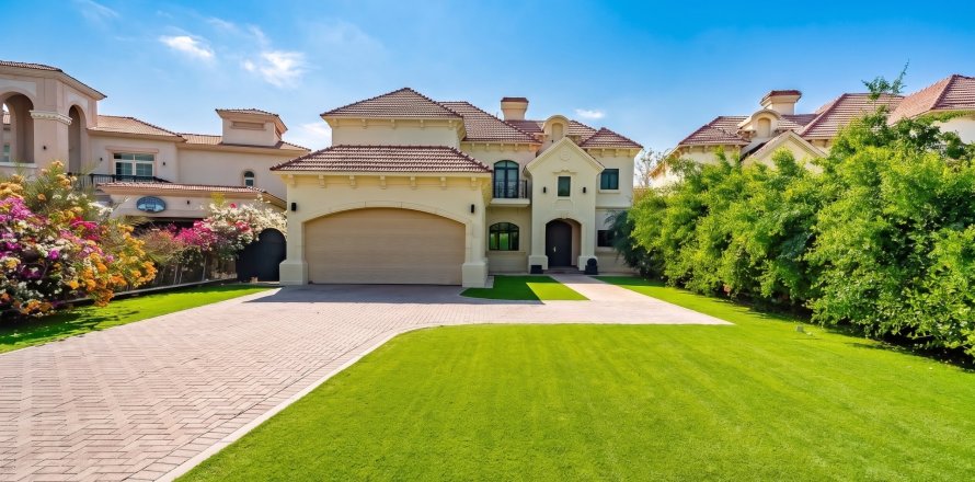 Villa à Jumeirah Islands, Dubai, 4 chambres, 497 m², № 105722