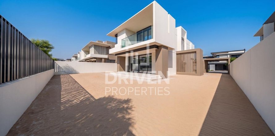 Villa in Jebel Ali, Dubai 4 bedrooms, 629.98 sq.m. № 127855