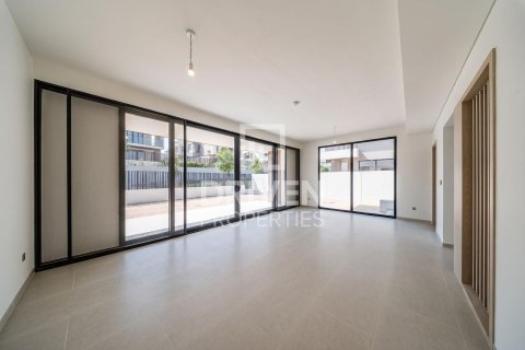 Villa in Jebel Ali, Dubai 4 bedrooms, 629.98 sq.m. № 127855 - photo 13