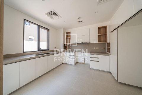 Villa in Jebel Ali, Dubai 4 bedrooms, 629.98 sq.m. № 127855 - photo 15
