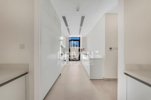 Villa in District One, Mohammed Bin Rashid City, Dubai 4 bedrooms, 569.96 sq.m. № 127856 - photo 17