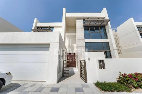 Villa in District One, Mohammed Bin Rashid City, Dubai 4 bedrooms, 569.96 sq.m. № 127856 - photo 20