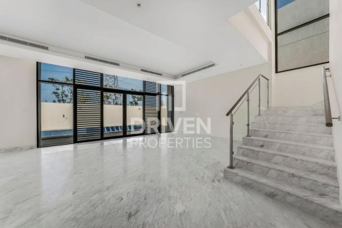 Villa in District One, Mohammed Bin Rashid City, Dubai 4 bedrooms, 569.96 sq.m. № 127856 - photo 11