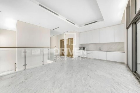 Villa in District One, Mohammed Bin Rashid City, Dubai 4 bedrooms, 569.96 sq.m. № 127856 - photo 2