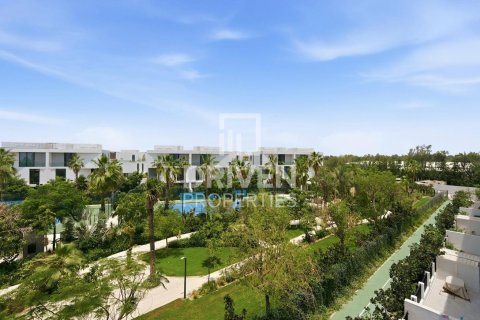 Maison de ville à Al Barari, Dubai, 4 chambres, 179.77 m², № 127857 - photo 2