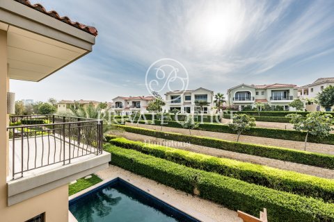 Villa en Hillside at Jumeirah Golf Estates, Jumeirah Golf Estates, Dubai, 5 dormitorios, 690.45509600 m², № 14139 - foto 1