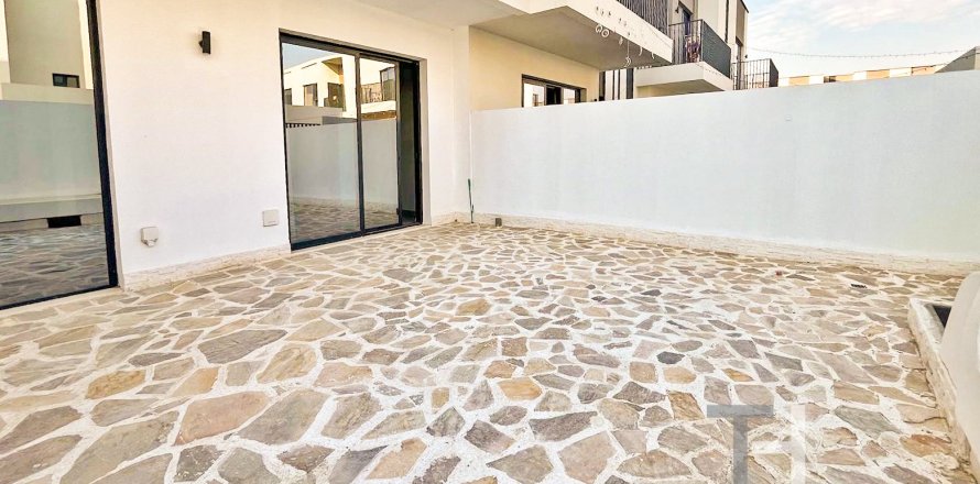 Villa à Dubai South (Dubai World Central), Dubai, 3 chambres, 185 m², № 14132