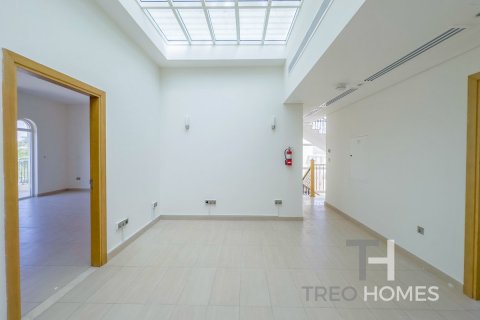 Villa à Legacy, Jumeirah Park, Dubai, 4 chambres, 386 m², № 14111 - photo 8