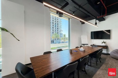 Office in Sheikh Zayed Road, Dubai 370.5 sq.m. № 114047 - photo 10