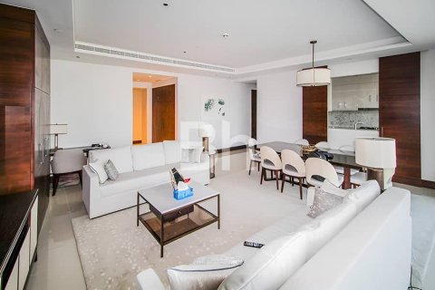 Apartment in Downtown Dubai (Downtown Burj Dubai), Dubai 3 bedrooms, 188 sq.m. № 21557 - photo 2