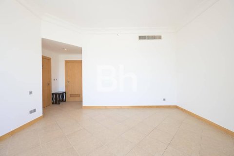 Снять в аренду квартиру в Пальме Джумейре, Дубай: 2 спальни, 147м², № 21558 - фото 15