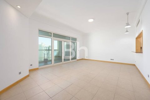 Снять в аренду квартиру в Пальме Джумейре, Дубай: 2 спальни, 147м², № 21558 - фото 1