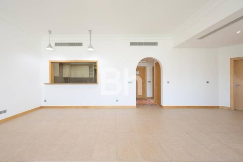 Снять в аренду квартиру в Пальме Джумейре, Дубай: 2 спальни, 147м², № 21558 - фото 5