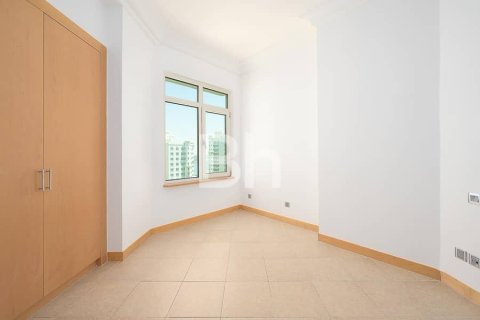 Снять в аренду квартиру в Пальме Джумейре, Дубай: 2 спальни, 147м², № 21558 - фото 10