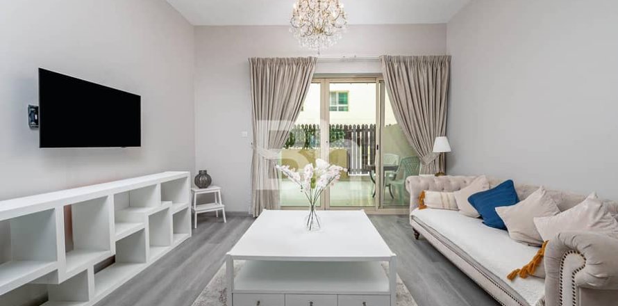 Квартира в Дубае, 1 спальня, 99м², № 21556