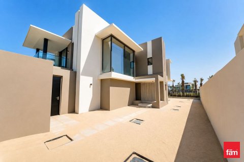 Villa in Jebel Ali, Dubai 4 bedrooms, 651.7 sq.m. № 113754 - photo 2